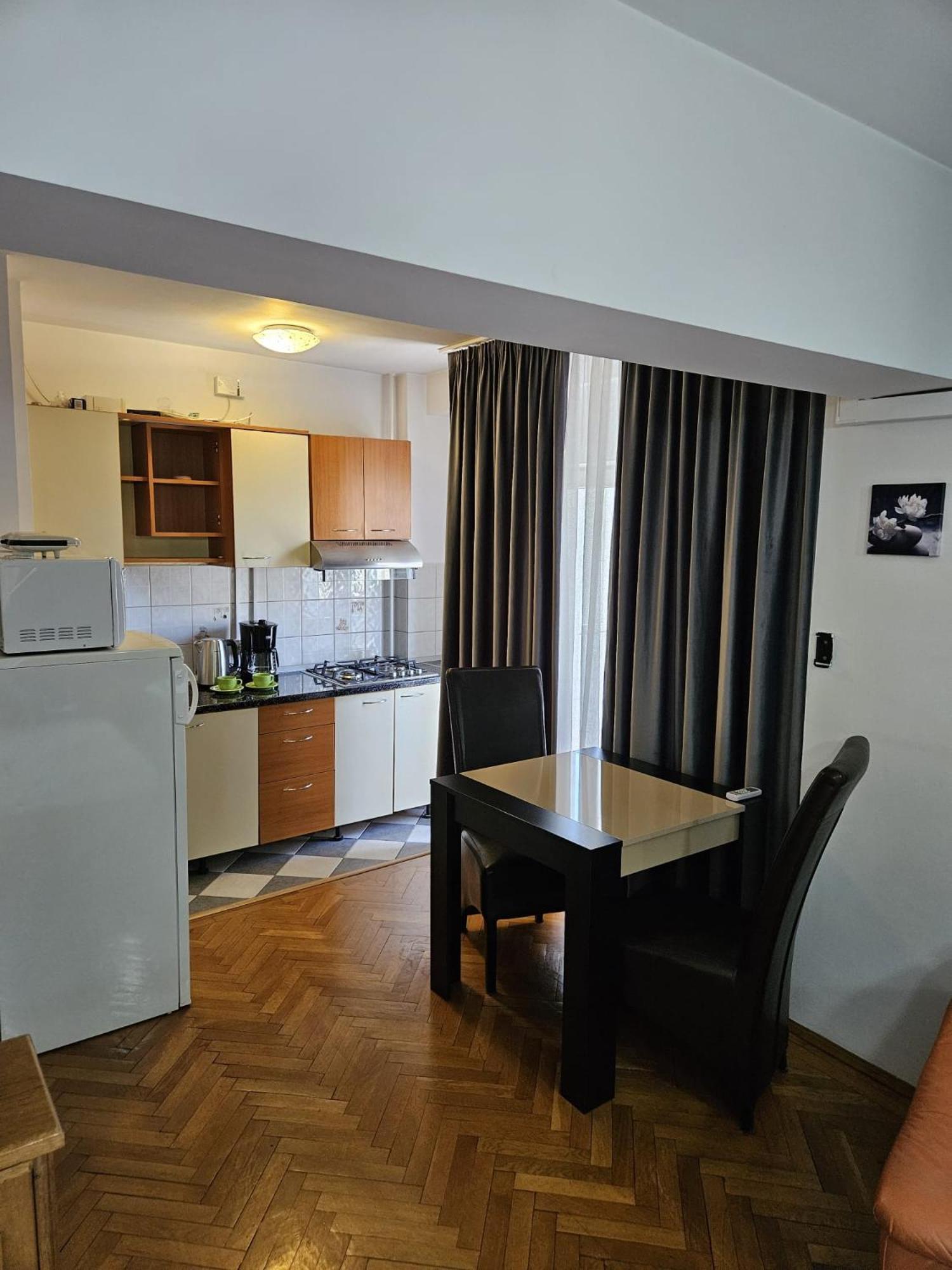 Appartement Studio Margot Centre Bucarest Extérieur photo